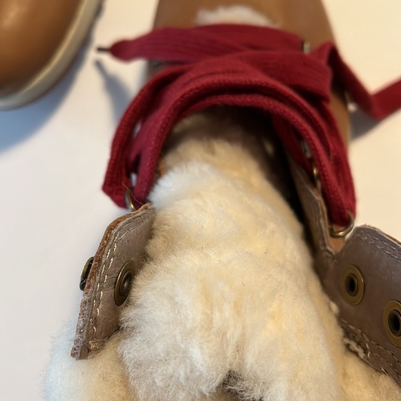 NEW Bionica Diablo Women’s Tan Shearling ankle all weather waterproof lace boots - Picture 12 of 12